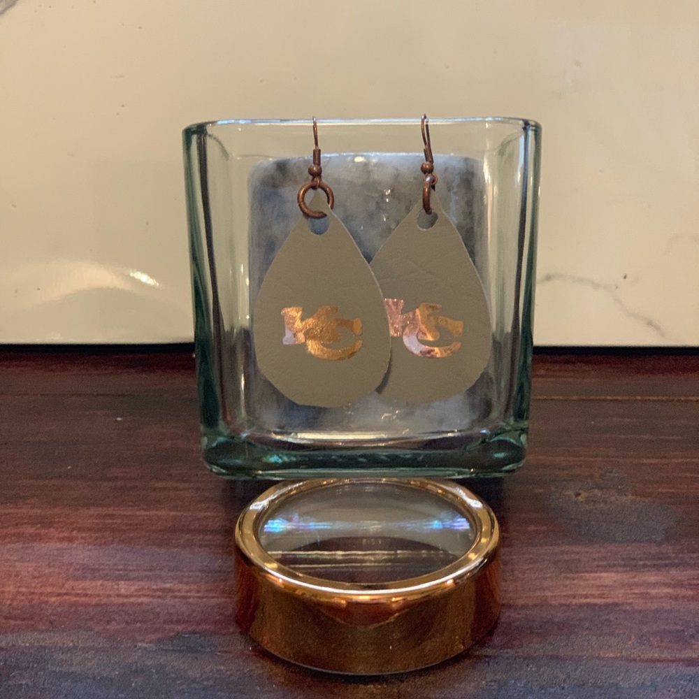 Kansas City Chiefs faux leather earrings